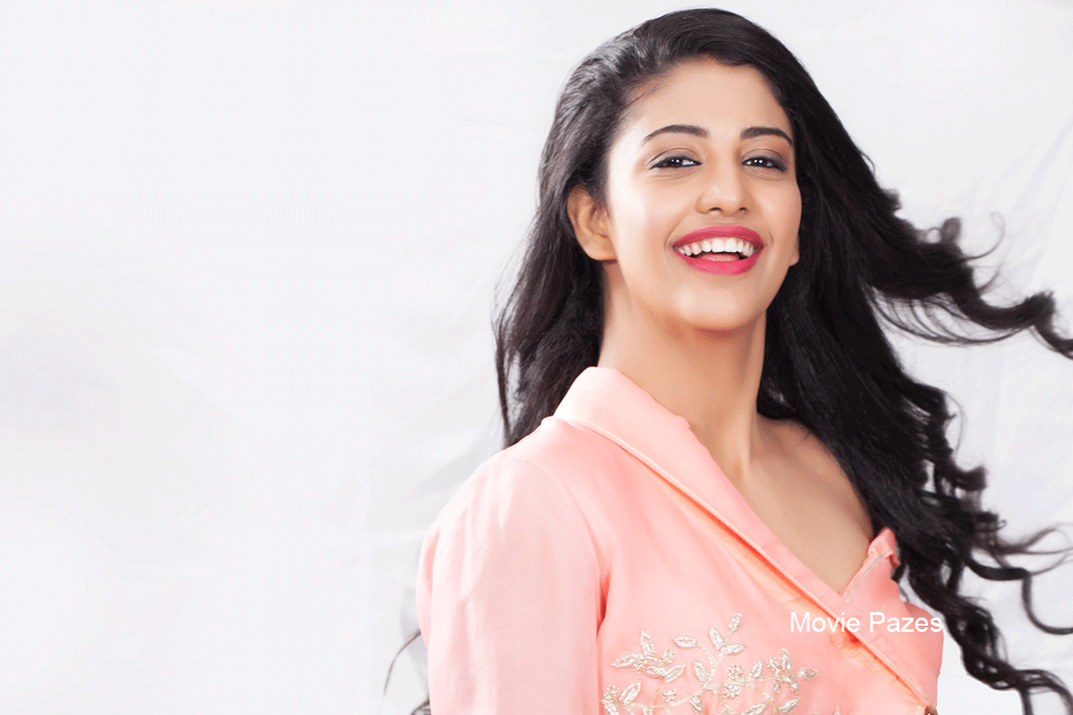 daksha-nagarkar-hot-photo-shoot-in-pink-dress